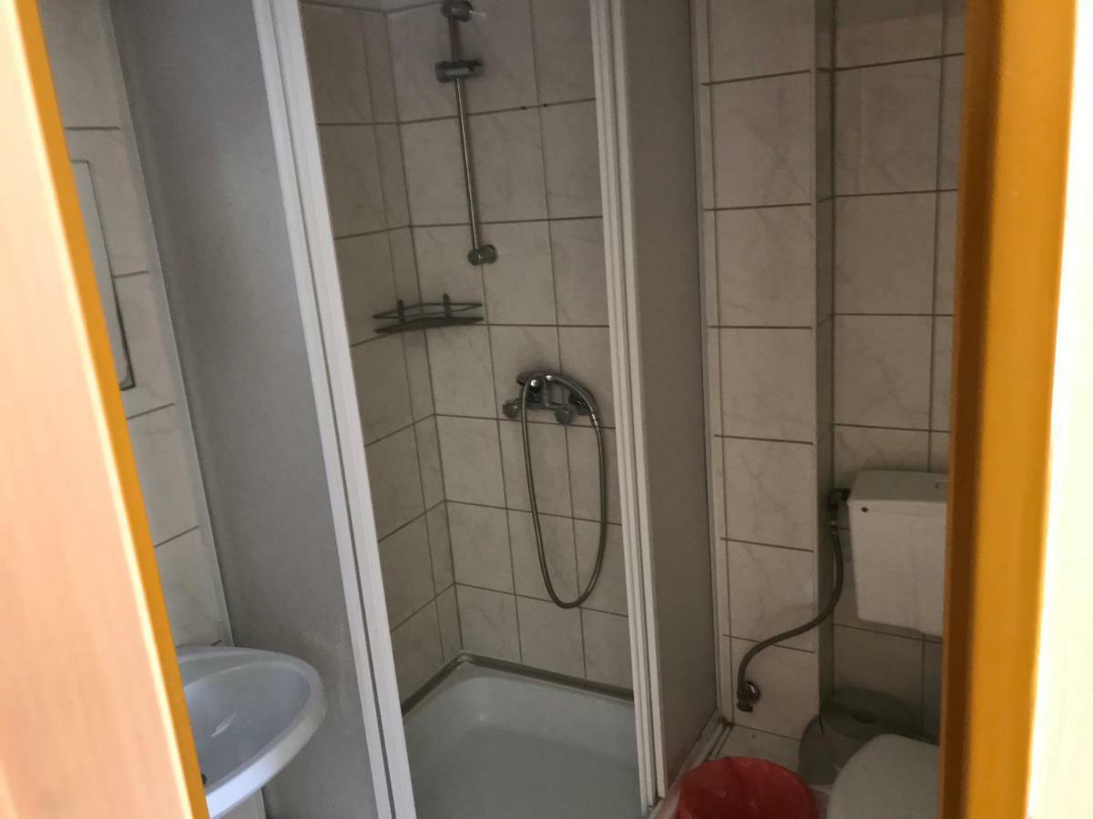 Clarus Mons Studio Hostel Czestochowa Ngoại thất bức ảnh