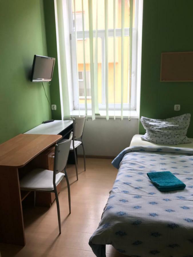 Clarus Mons Studio Hostel Czestochowa Ngoại thất bức ảnh